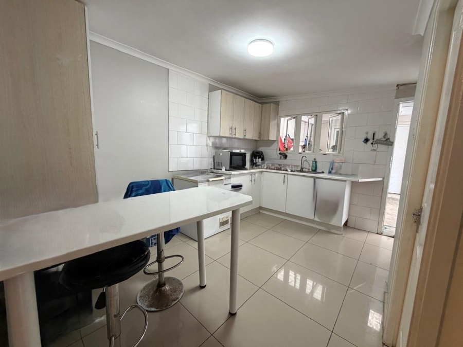 5 Bedroom Property for Sale in Lotus River Western Cape